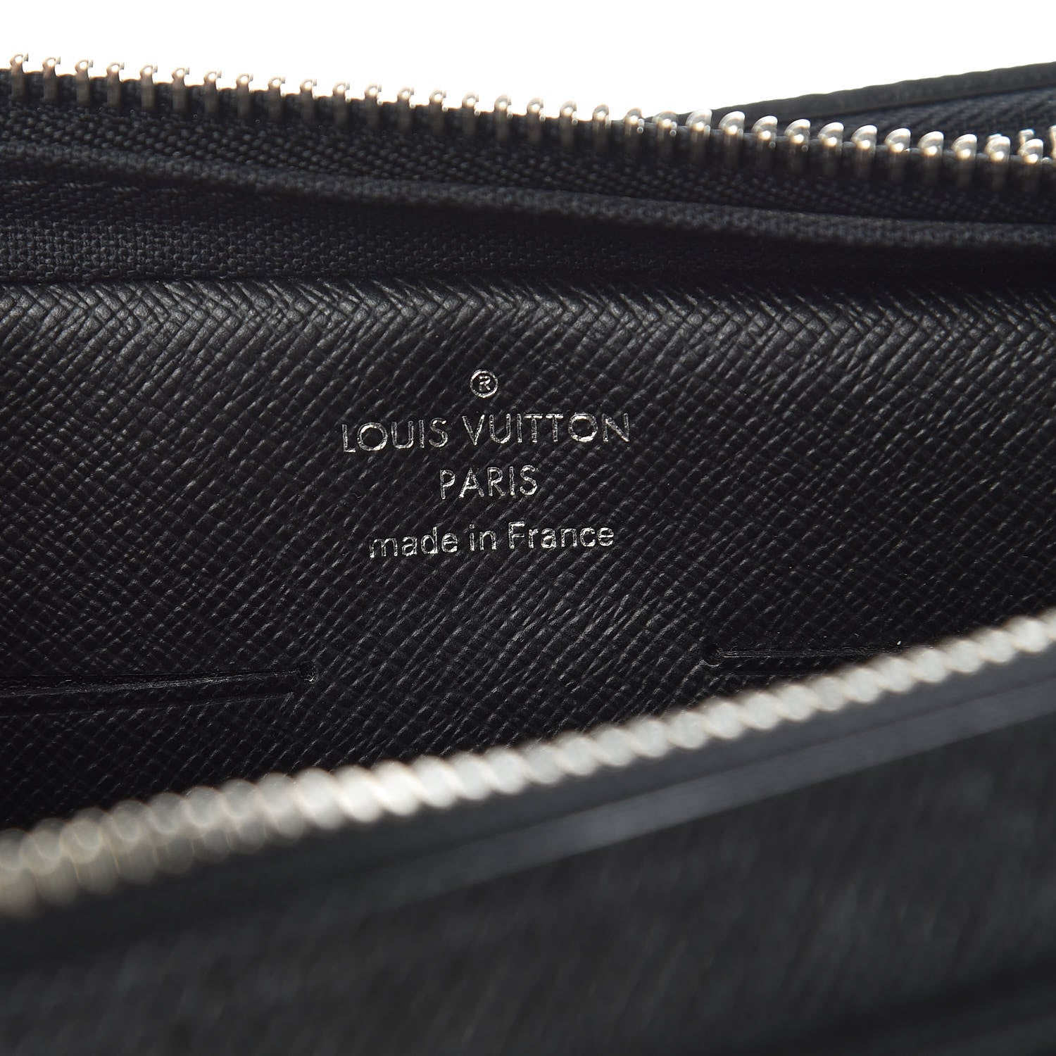 Louis Vuitton Taiga Pavel Ardoise 9 of 9