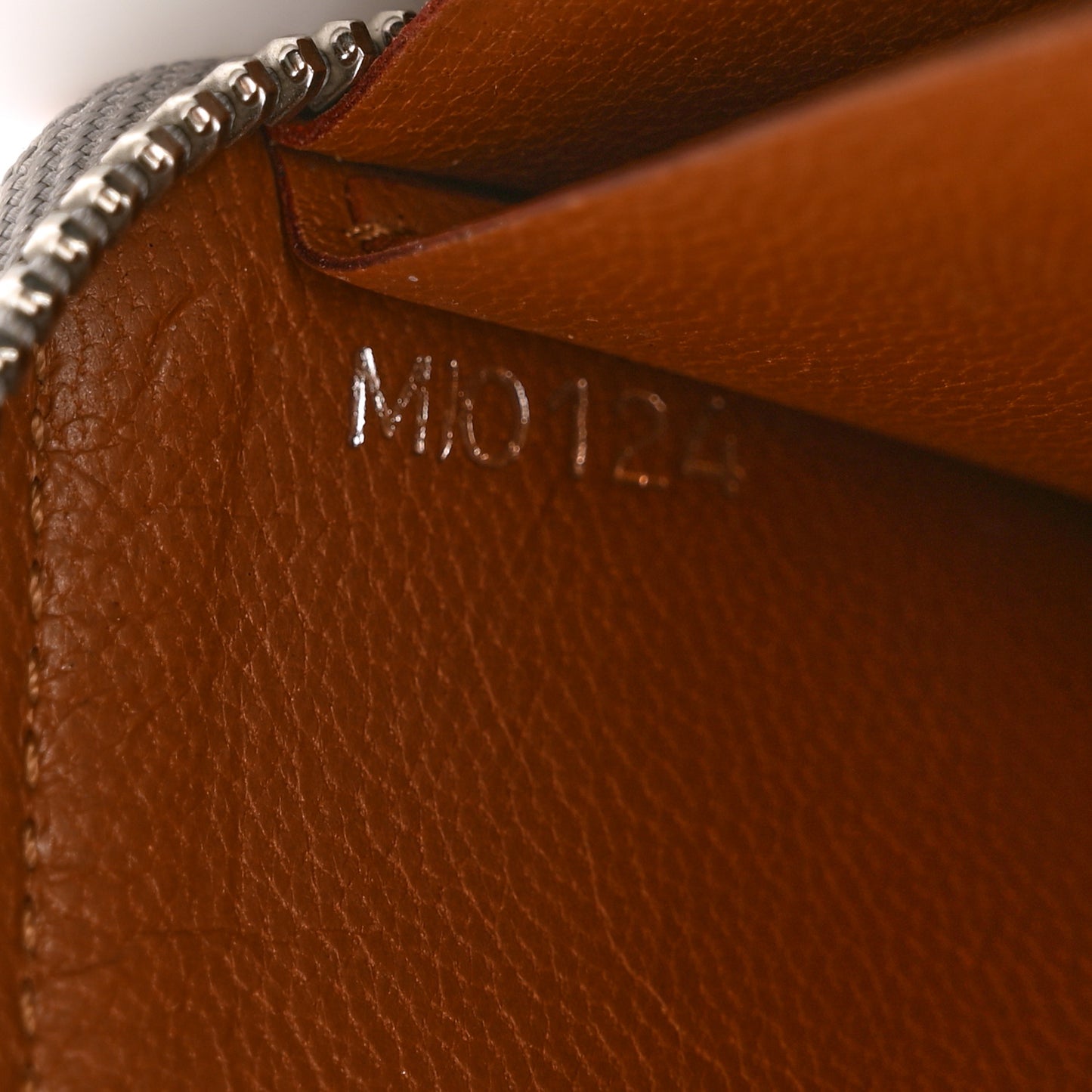 Articles de Voyage Wallet White