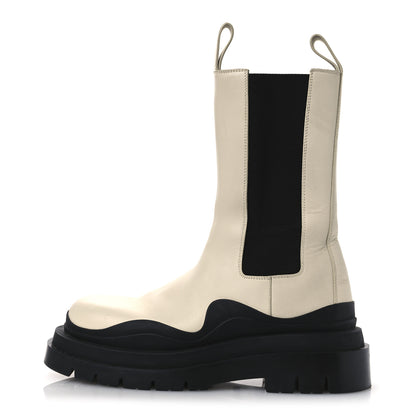 Bottega Veneta Calfskin The Tire Chelsea Boots 39 Sea Salt Black 1 of 13