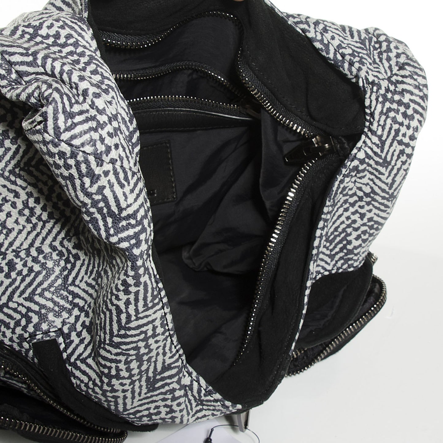 Washed Lambskin Donna Hobo Black White