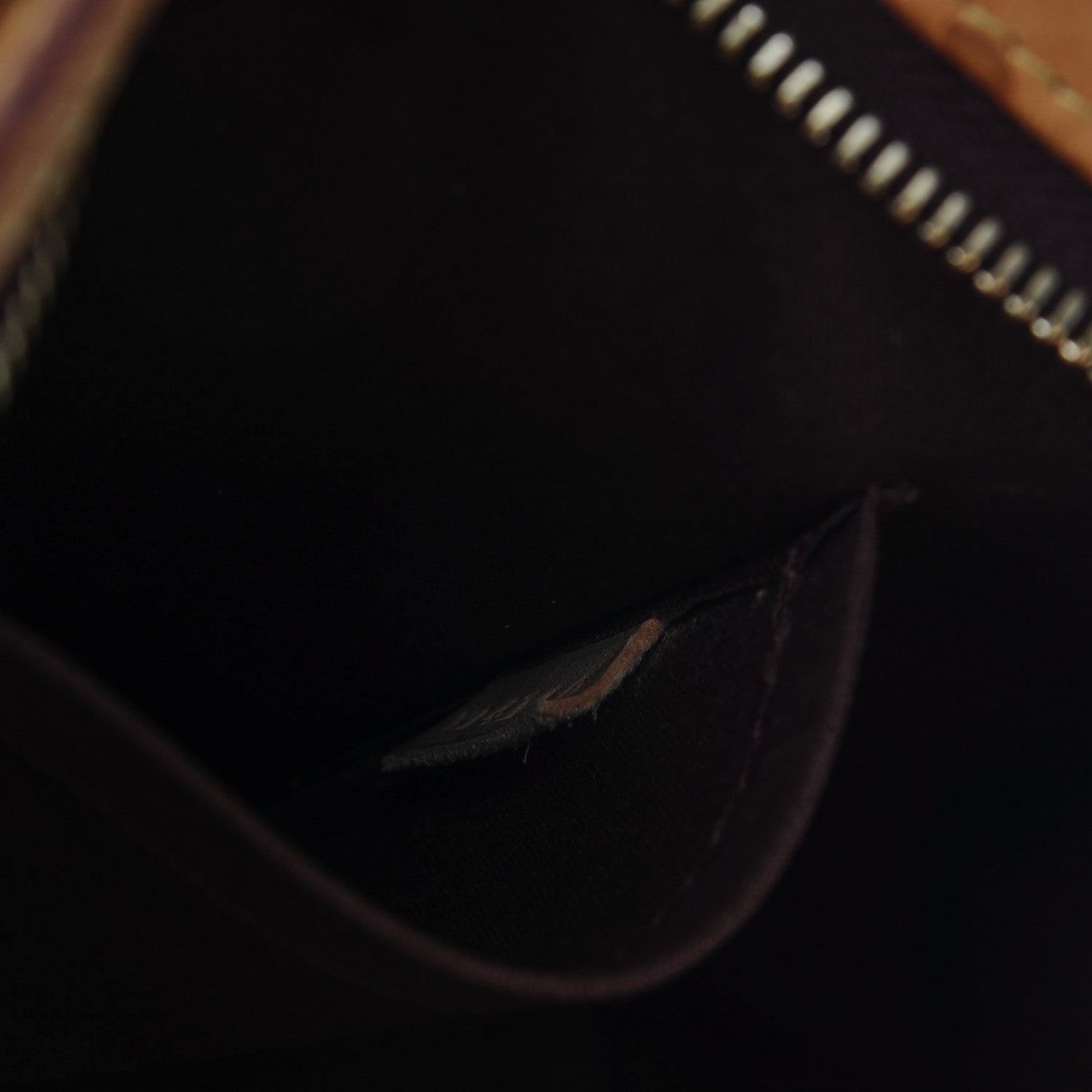 Louis Vuitton Vernis Brea MM Amarante 8 of 12