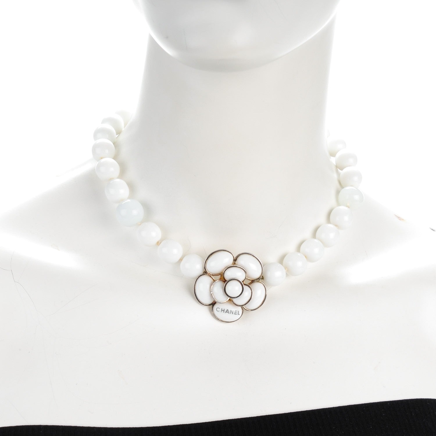 Chanel Resin Beaded Camellia CC Choker White 2 of 3