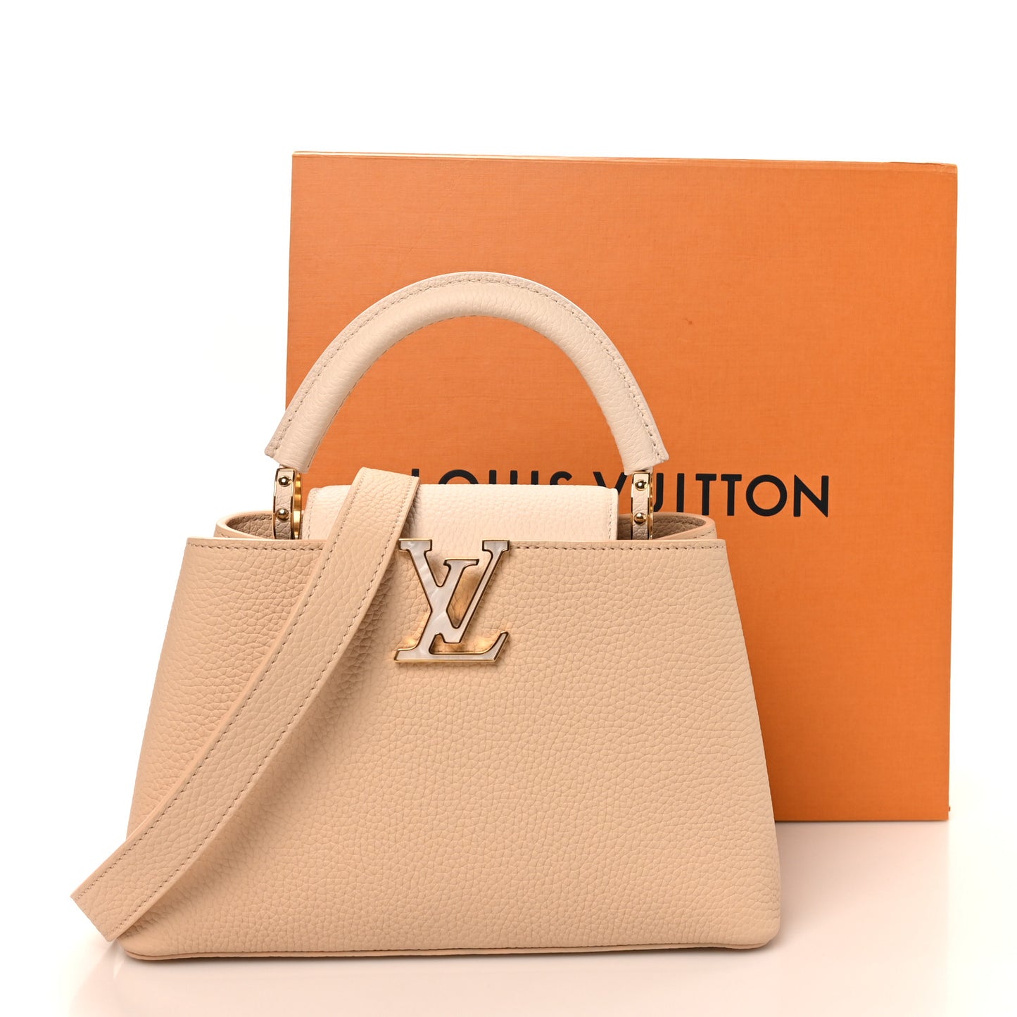 Taurillon Pearl Capucines BB Sable Quartz