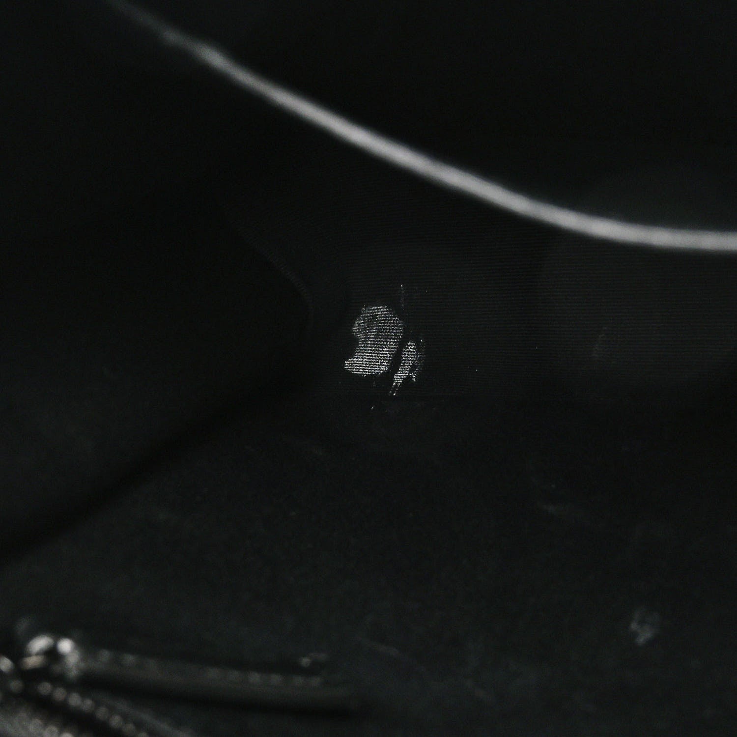 Saint Laurent Crinkled Calfskin Matelasse Monogram Medium Niki Chain Satchel Black 6 of 10