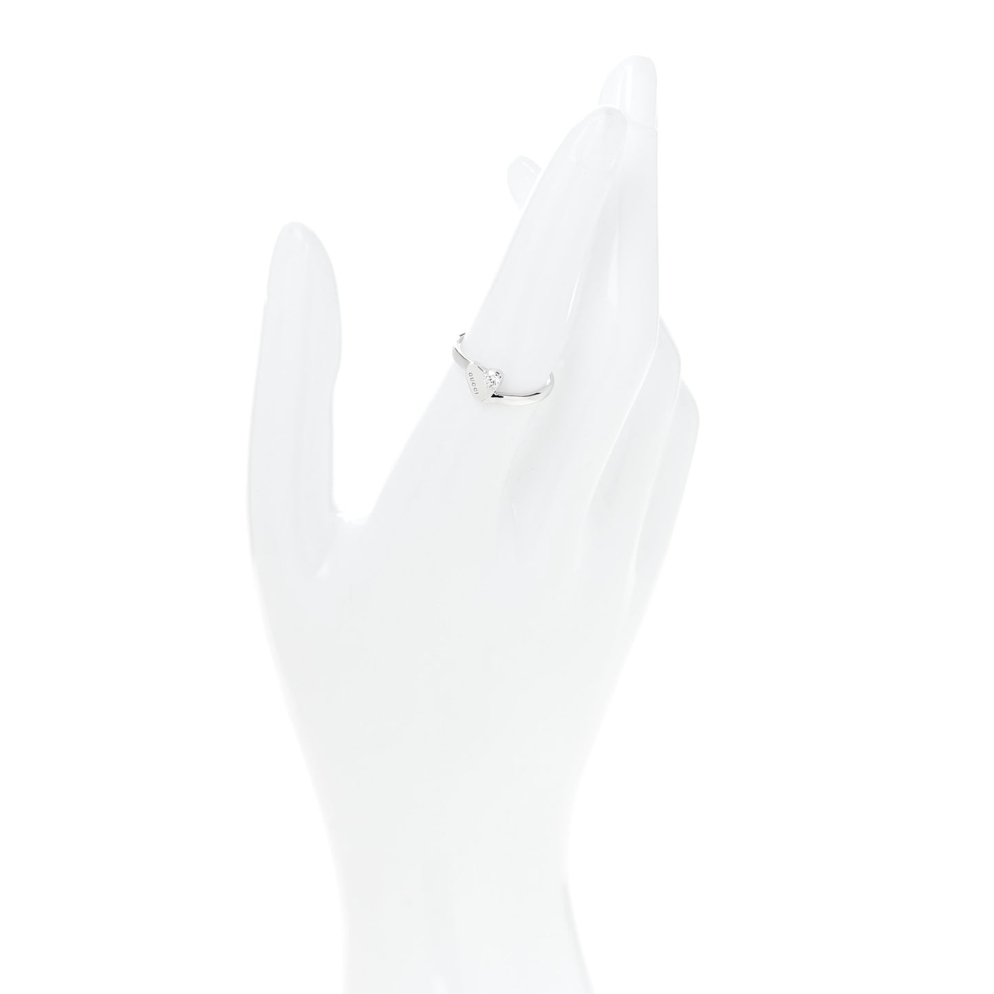18K White Gold Diamond Heart Band Ring 54 6.75