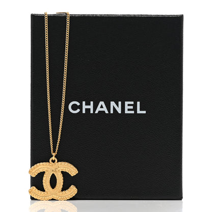 Chanel CC Matte Necklace Gold 6 of 6
