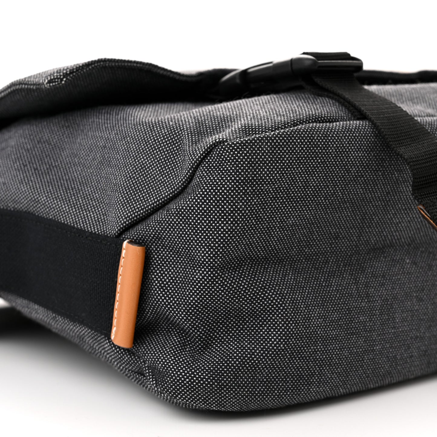 Canvas Calfskin Eye/LOEWE/Nature Messenger Bag Black Green