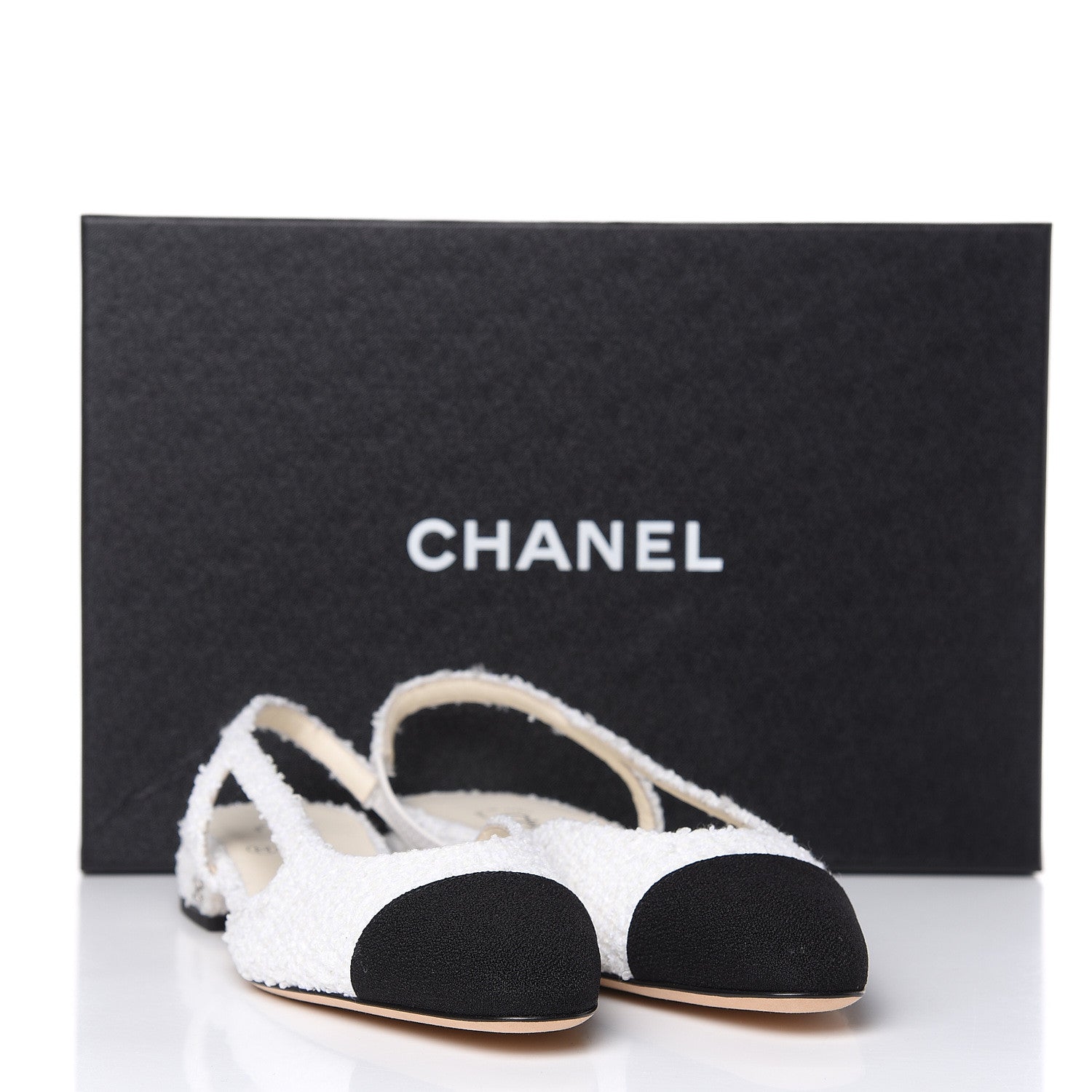 Chanel Tweed Cap Toe CC Slingback Flat 37 White Black 9 of 9