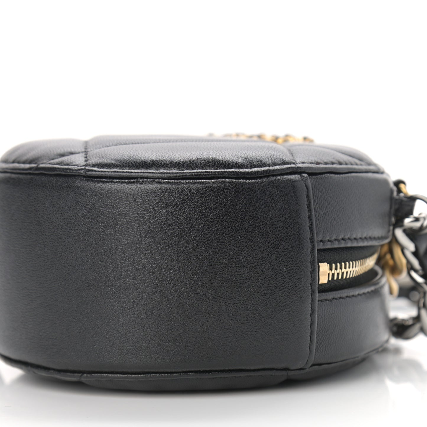 Shiny Goatskin Quilted Chanel 19 Round Clutch With Chain Black