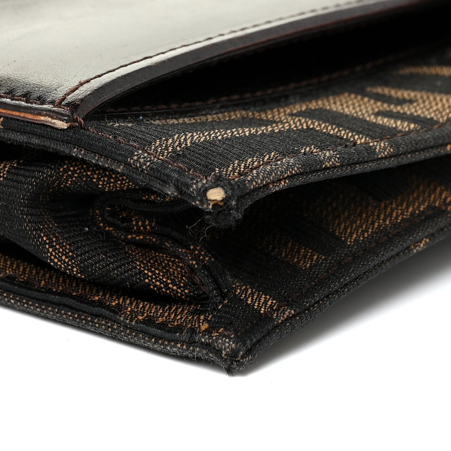 Zucca Calfskin Flap Clutch Tobacco Black