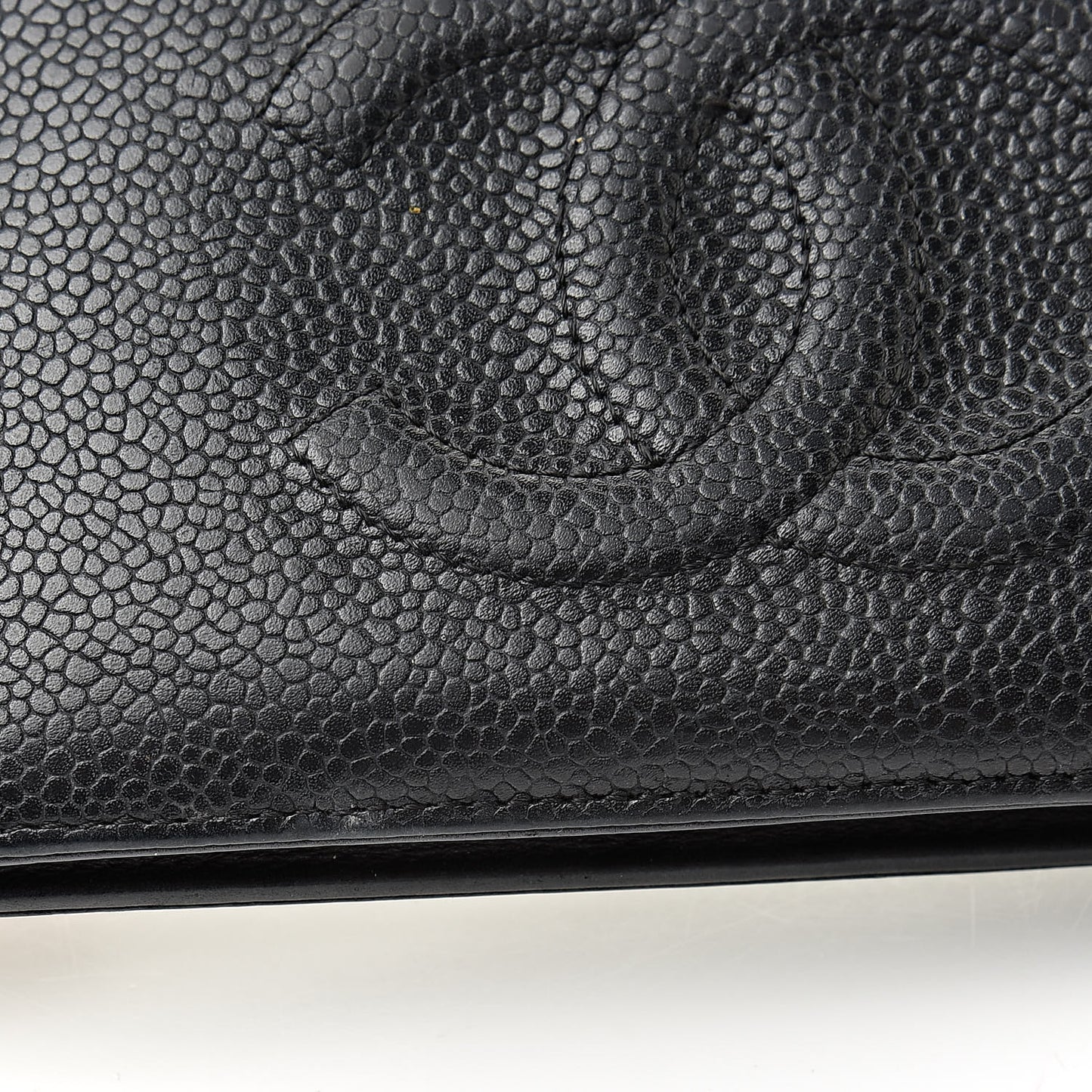 Caviar Timeless CC Yen Wallet Black