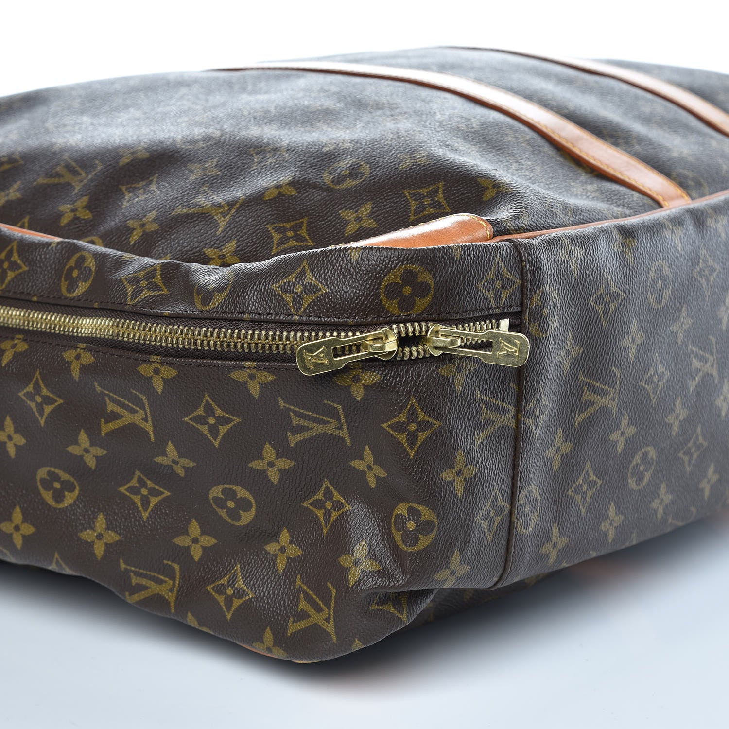 Louis Vuitton Monogram Sirius 55 8 of 15