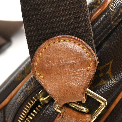 Louis Vuitton Monogram Reporter PM 7 of 11