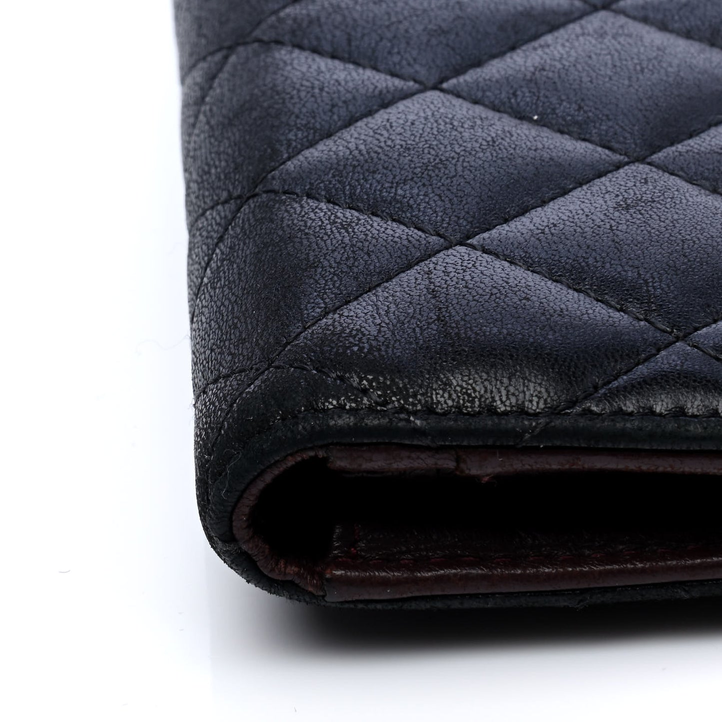 Lambskin Quilted Yen Wallet Black