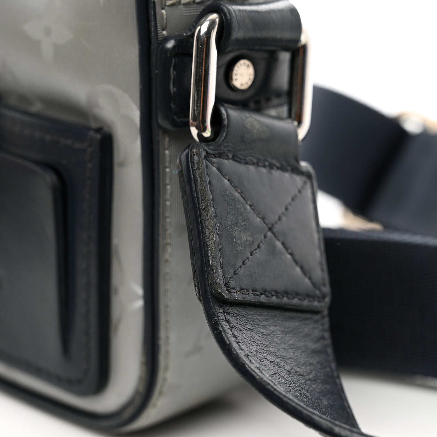 Louis Vuitton Monogram Alpha Messenger Satellite Silver 10 of 12