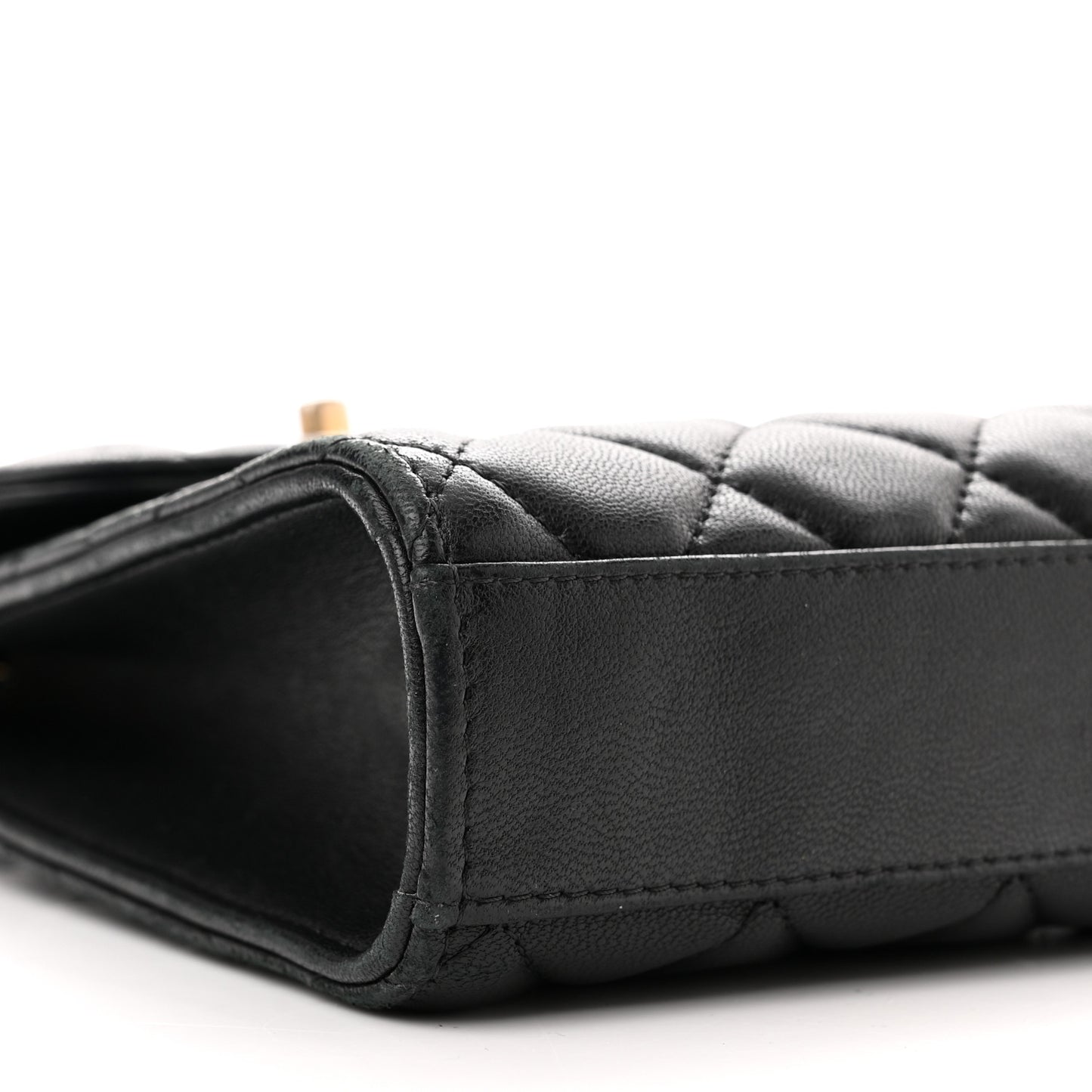 Lambskin Quilted Pearl Crush Phone Holder With Chain Black