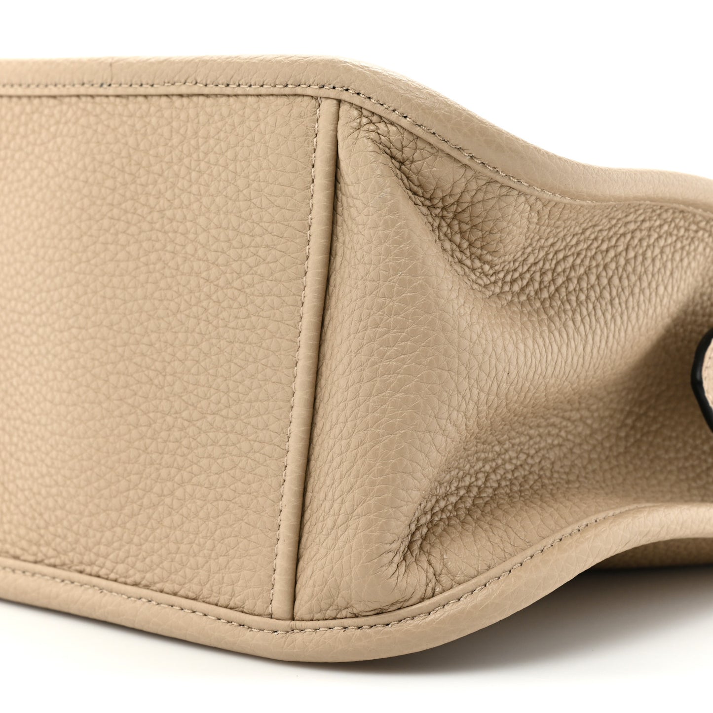 Vitello Daino Soft Hobo Messenger Bag Sabbia