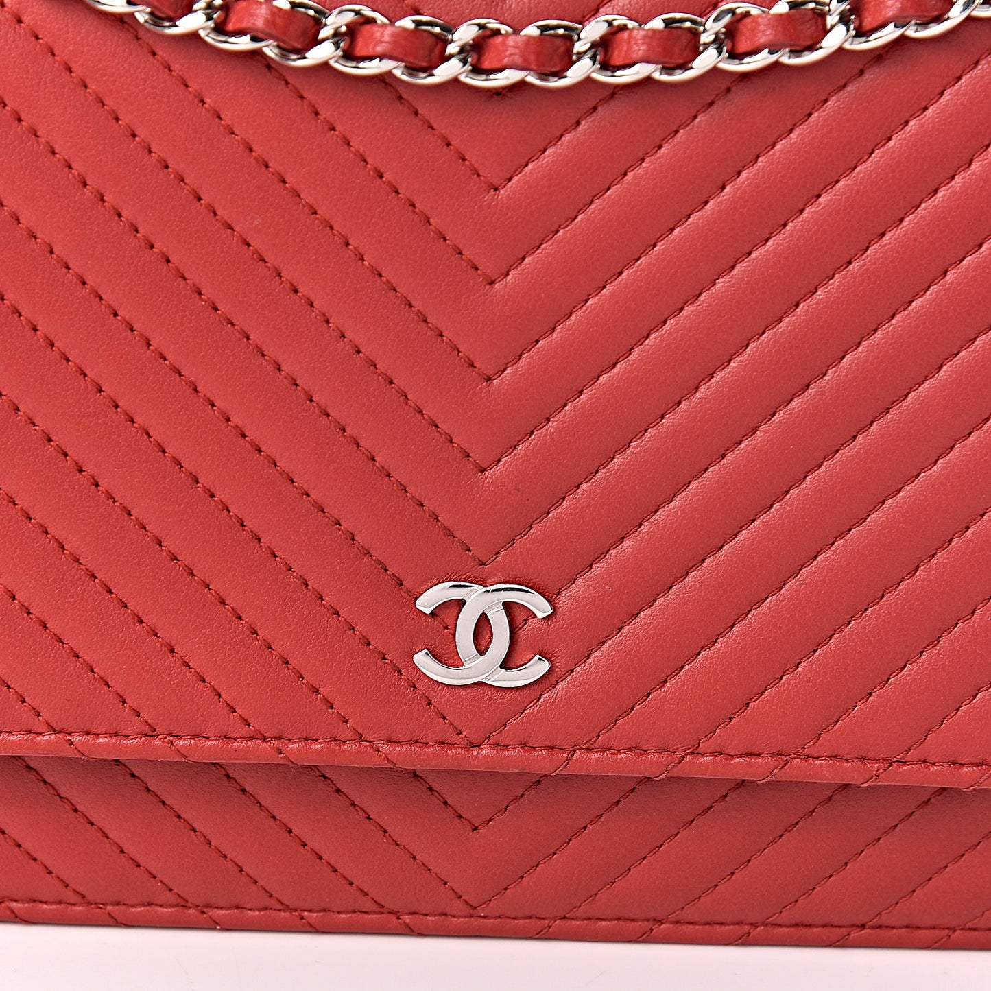 Lambskin Chevron Quilted Wallet On Chain WOC Red
