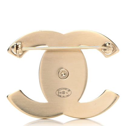Chanel CC Turnlock Brooch Gold 3 of 5