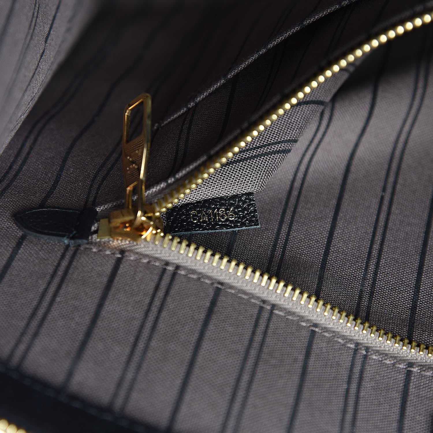 Louis Vuitton Empreinte Pont Neuf GM Black 7 of 10