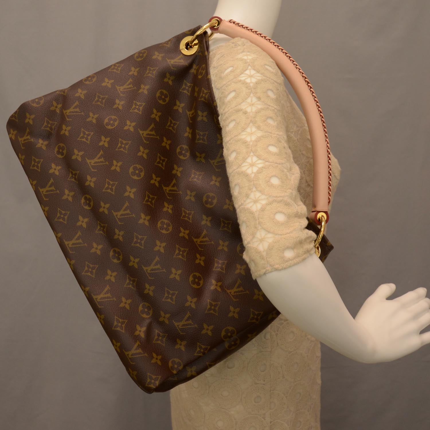 Louis Vuitton Monogram Artsy MM 2 of 7