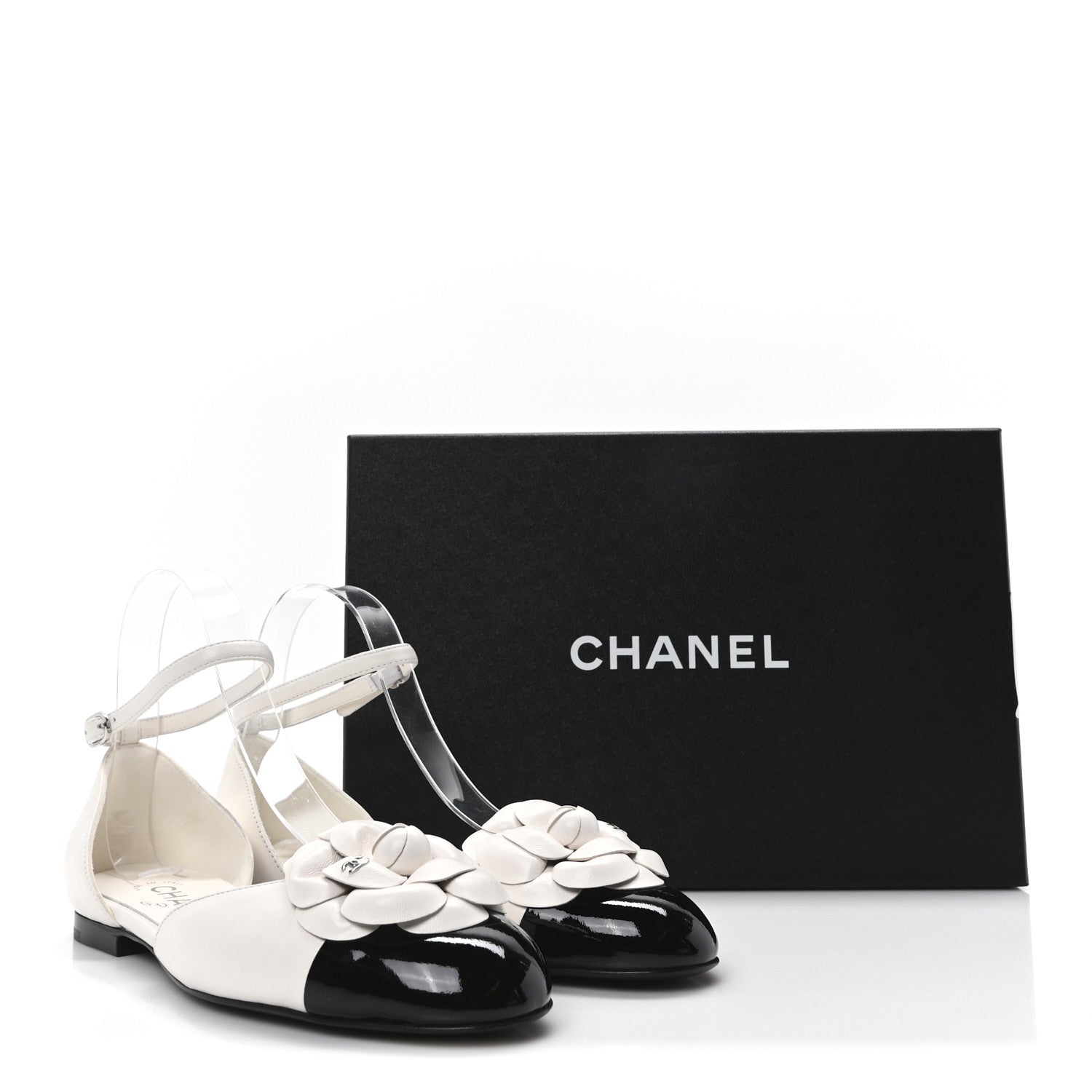 Chanel Lambskin Patent Calfskin Cap Toe Camellia Mary Jane Flats 37.5 White Black 10 of 10