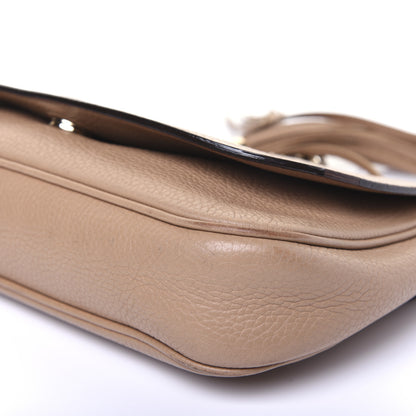 Gucci Pebbled Calfskin Medium Soho Flap Crossbody Camelia 8 of 23