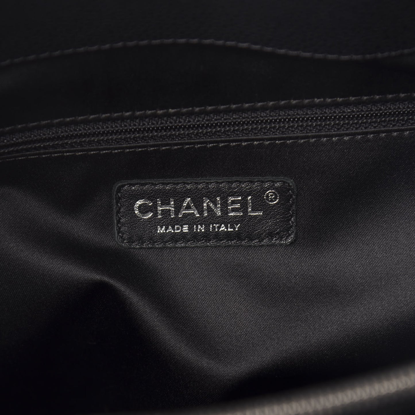 Caviar Quilted XL Grand Shopping Tote GST Black
