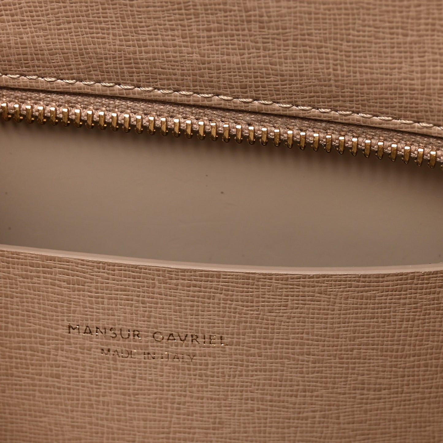 Saffiano Small Zip Tote Beige