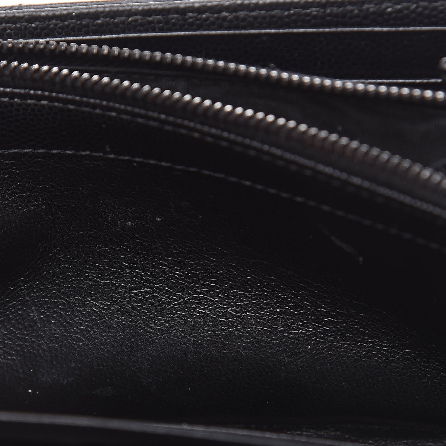 Saint Laurent Grain De Poudre Matelasse Chevron Monogram Flap Wallet Black 13 of 13