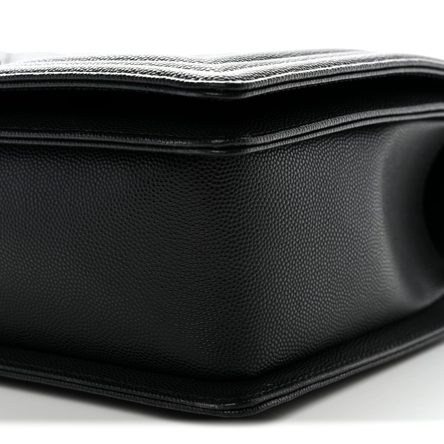 Caviar Quilted New Medium Boy Flap Black