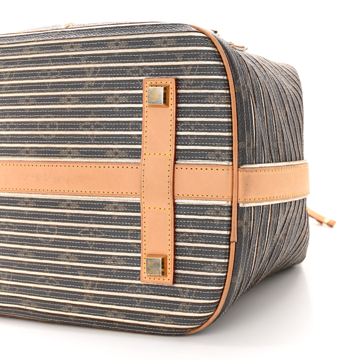 Louis Vuitton Monogram Eden Neo Argent 9 of 21