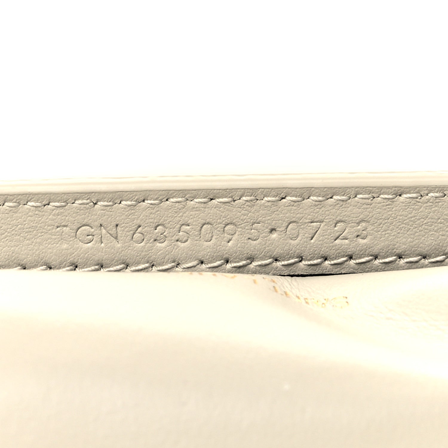 Saint Laurent Crocodile Embossed Monogram Phone Holder Crossbody Blanc Vintage 7 of 10