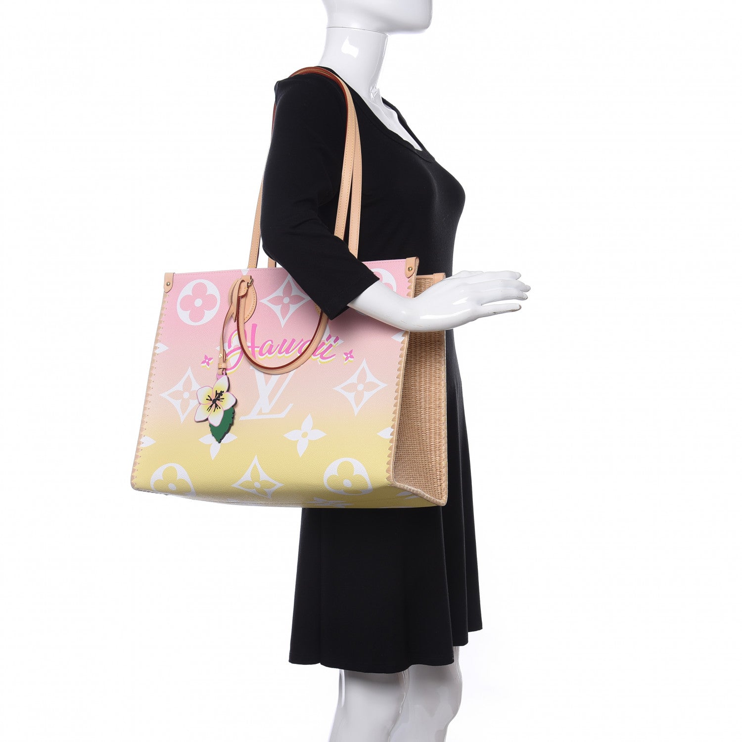 Louis Vuitton Monogram Giant By The Pool Hawaii Onthego GM Light Pink 2 of 10