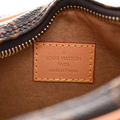 Louis Vuitton Monogram Loop 6 of 9