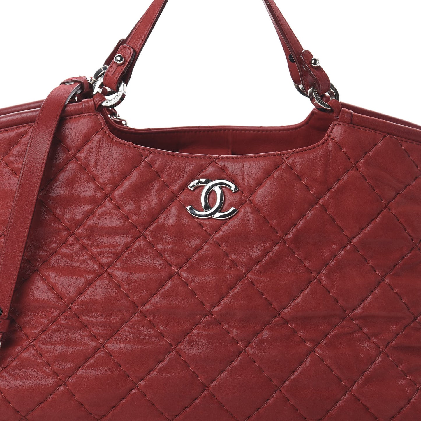 Iridescent Calfskin Quilted Small Sea Hit Tote Red