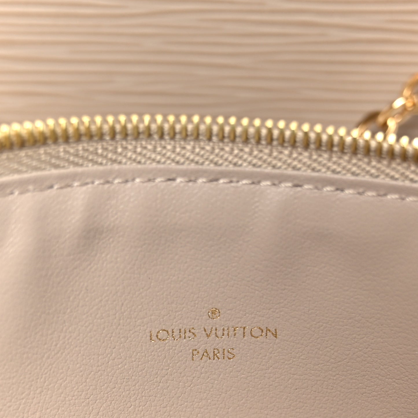 Epi Felicie Pochette Chain Wallet Galet