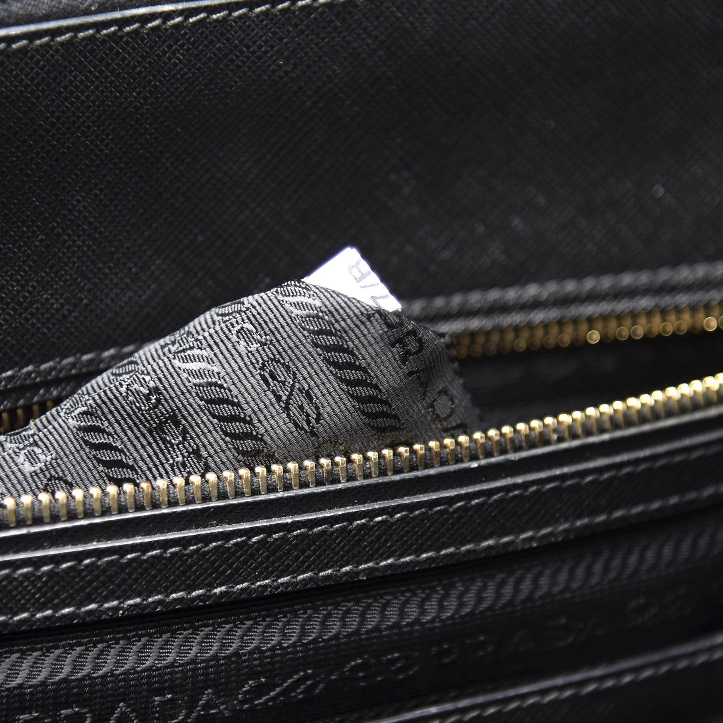 Saffiano Large Galleria Double Zip Tote Black