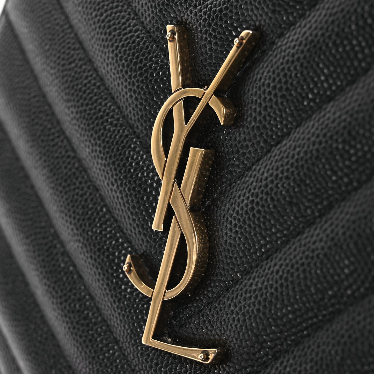 Grain De Poudre Matelasse Chevron Quilted Round Vinyle Camera Bag Black