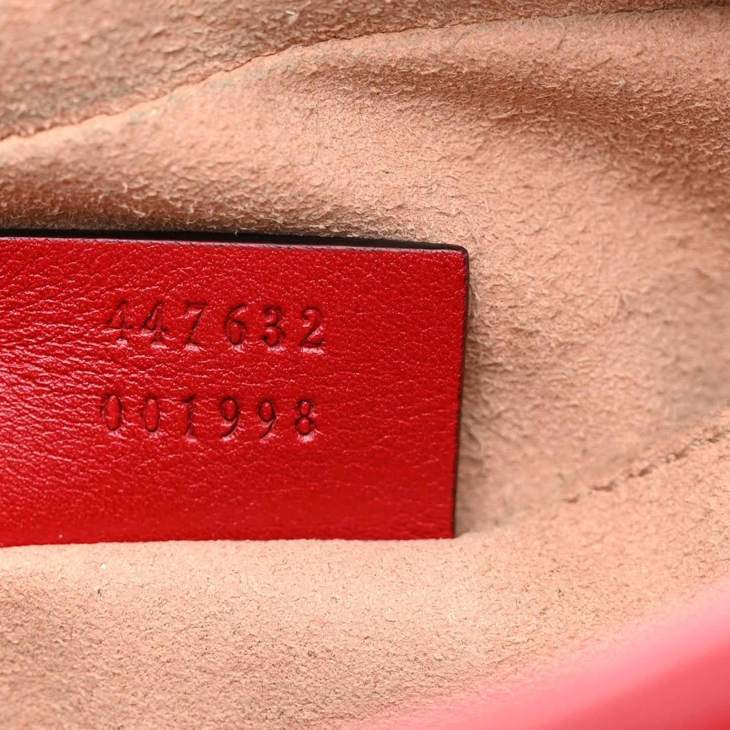 Calfskin Matelasse Small GG Marmont Chain Shoulder Bag Hibiscus Red