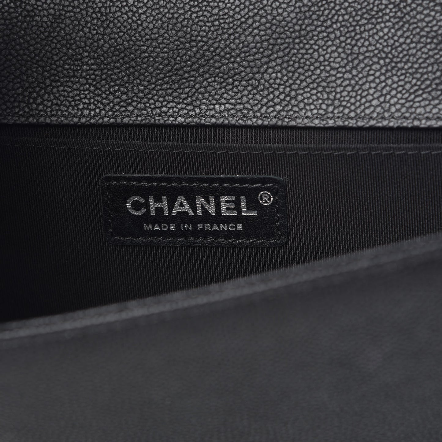 Caviar Quilted Medium Boy Flap Black