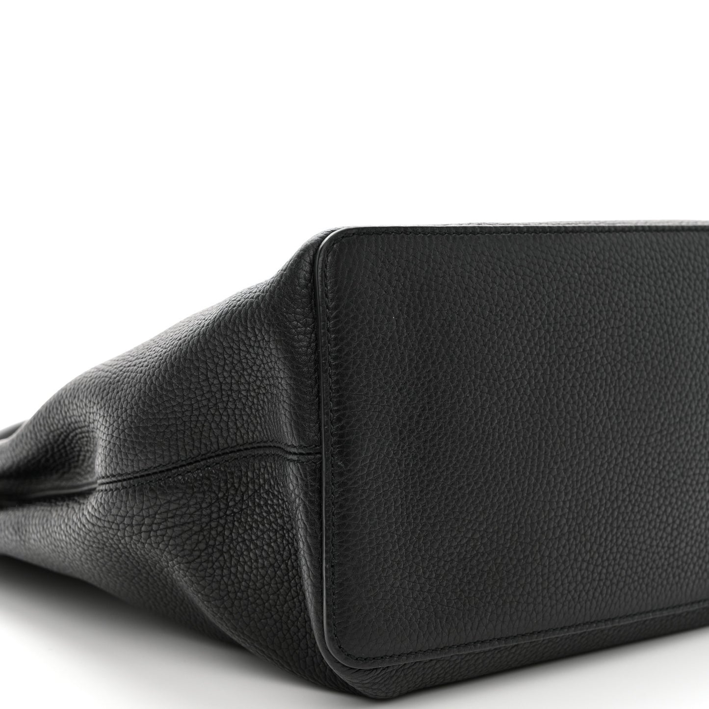 Pebbled Calfskin Large Soho Hobo Black