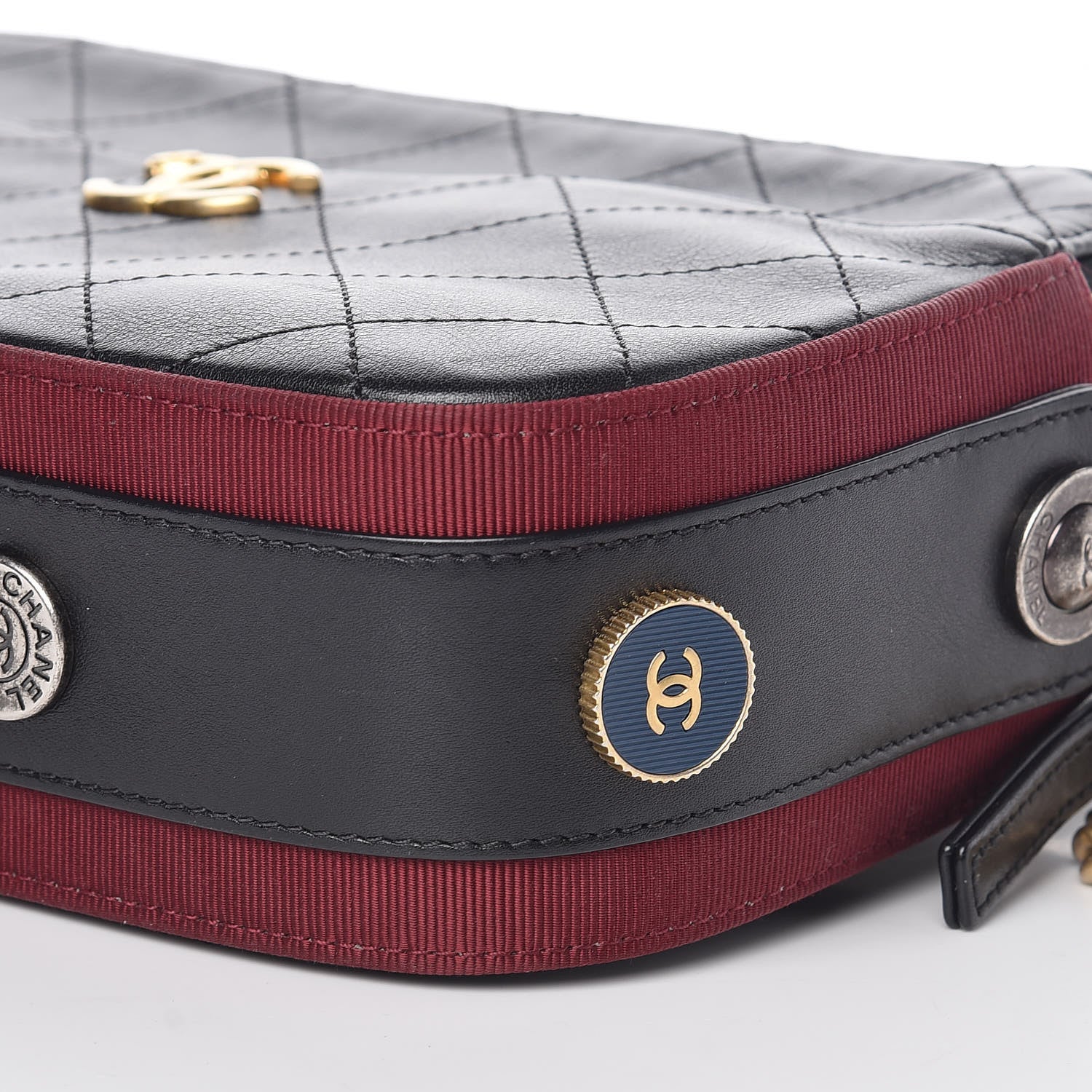 CHANEL ケース Chanel Calfskin Grosgrain Stitched Button Up Camera Case Black