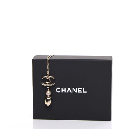 Chanel Pearl CC Pendant Necklace Gold 2 of 7