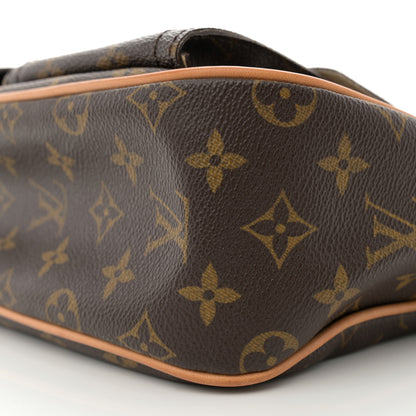 Louis Vuitton Monogram Hudson GM 9 of 11