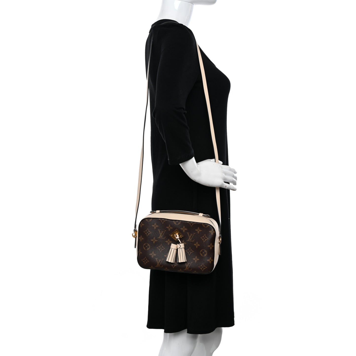 Monogram Saintonge Creme