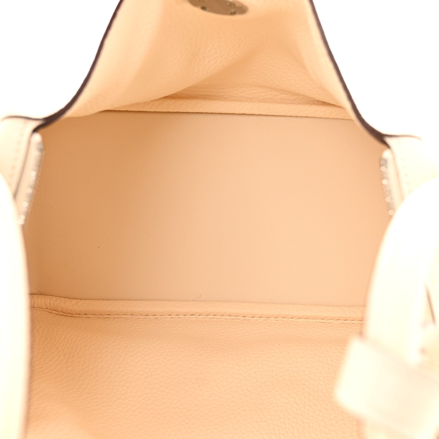 Hermes Taurillon Clemence Lindy 26 Nata 5 of 10