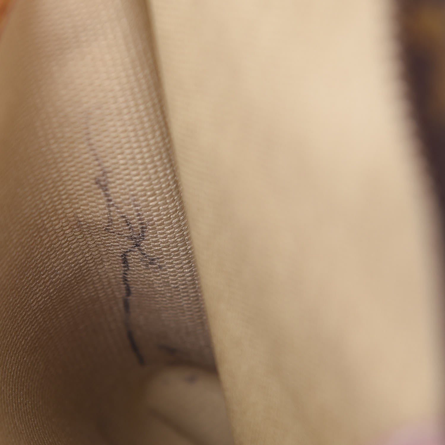 Louis Vuitton Monogram Deauville 8 of 10