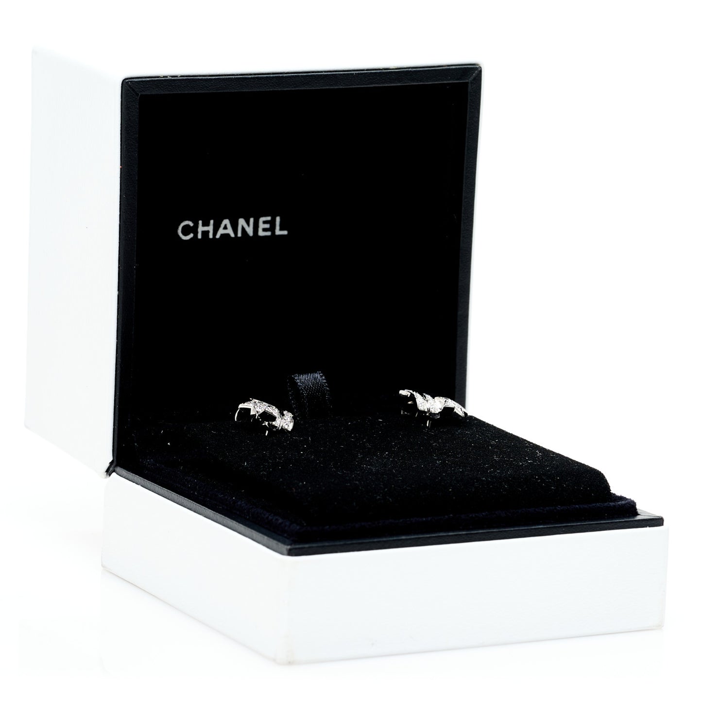 18K White Gold Diamond Etoile Filante Earrings