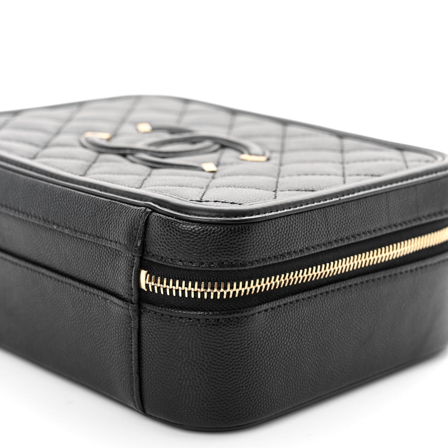 Caviar Quilted Medium CC Filigree Vanity Case Black